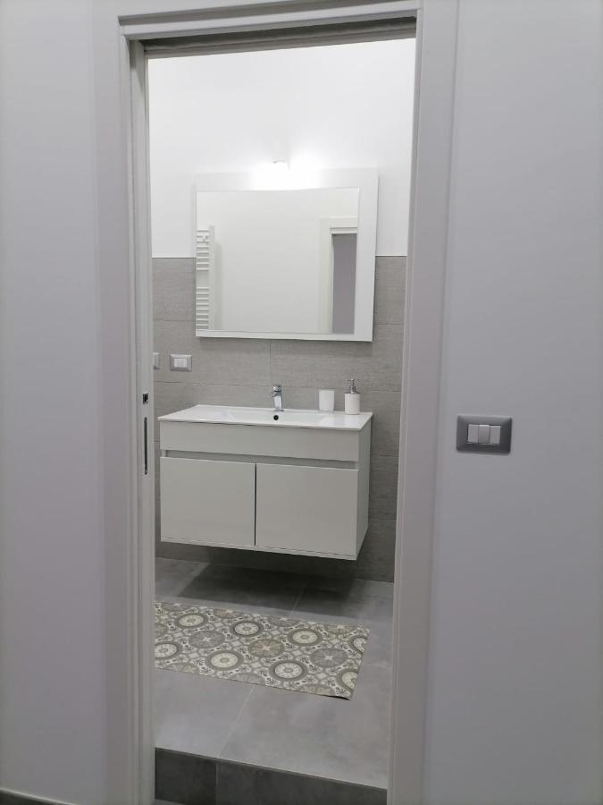 Darsena Apartments1 Молфета Екстериор снимка