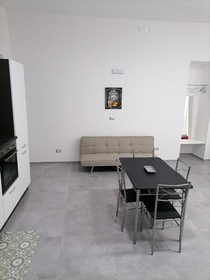 Darsena Apartments1 Молфета Екстериор снимка